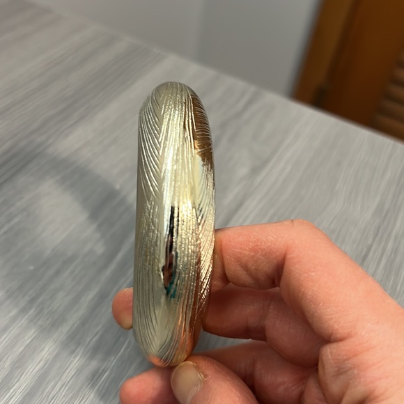 Vintage Plastic Bangle Bracelet with Silver Brushstroke Design - Picture 4 of 5